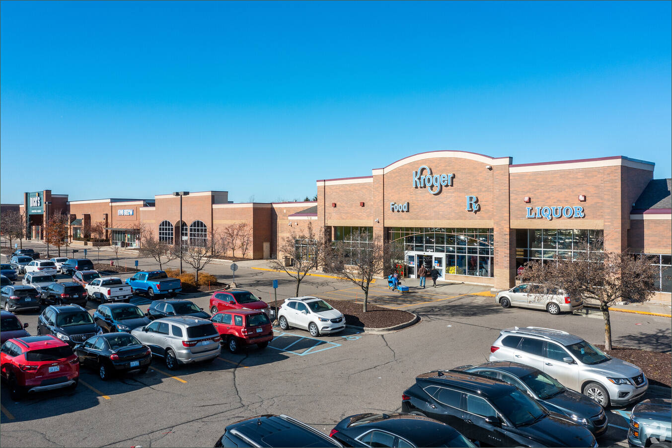 Keystone Commercial Real Estate on X: Kroger anchored retail shopping  center in Grand Blanc, Michigan! Join Lefty's Famous Cheesesteaks, Hoagies  & Grill, Orange Theory Fitness, Pure Barre, Verizon, ATI Physical  Therapy, and